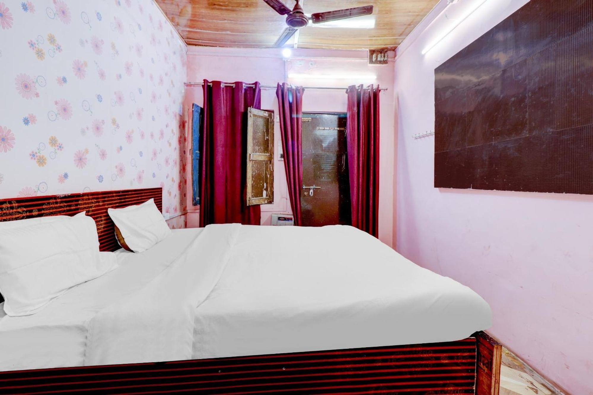 Hotel O Shree Radha Guest House Jhansi Bagian luar foto