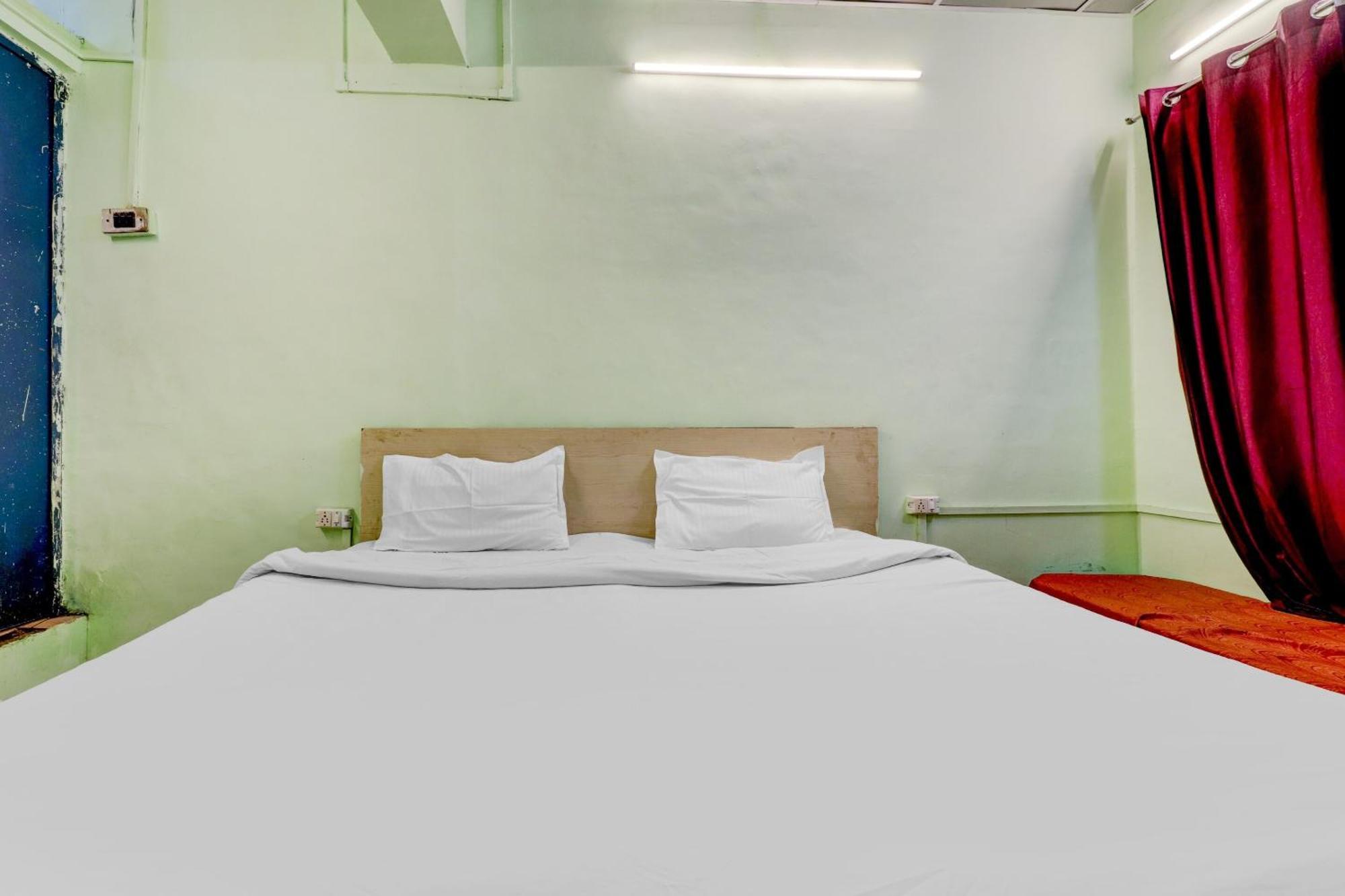 Hotel O Shree Radha Guest House Jhansi Bagian luar foto
