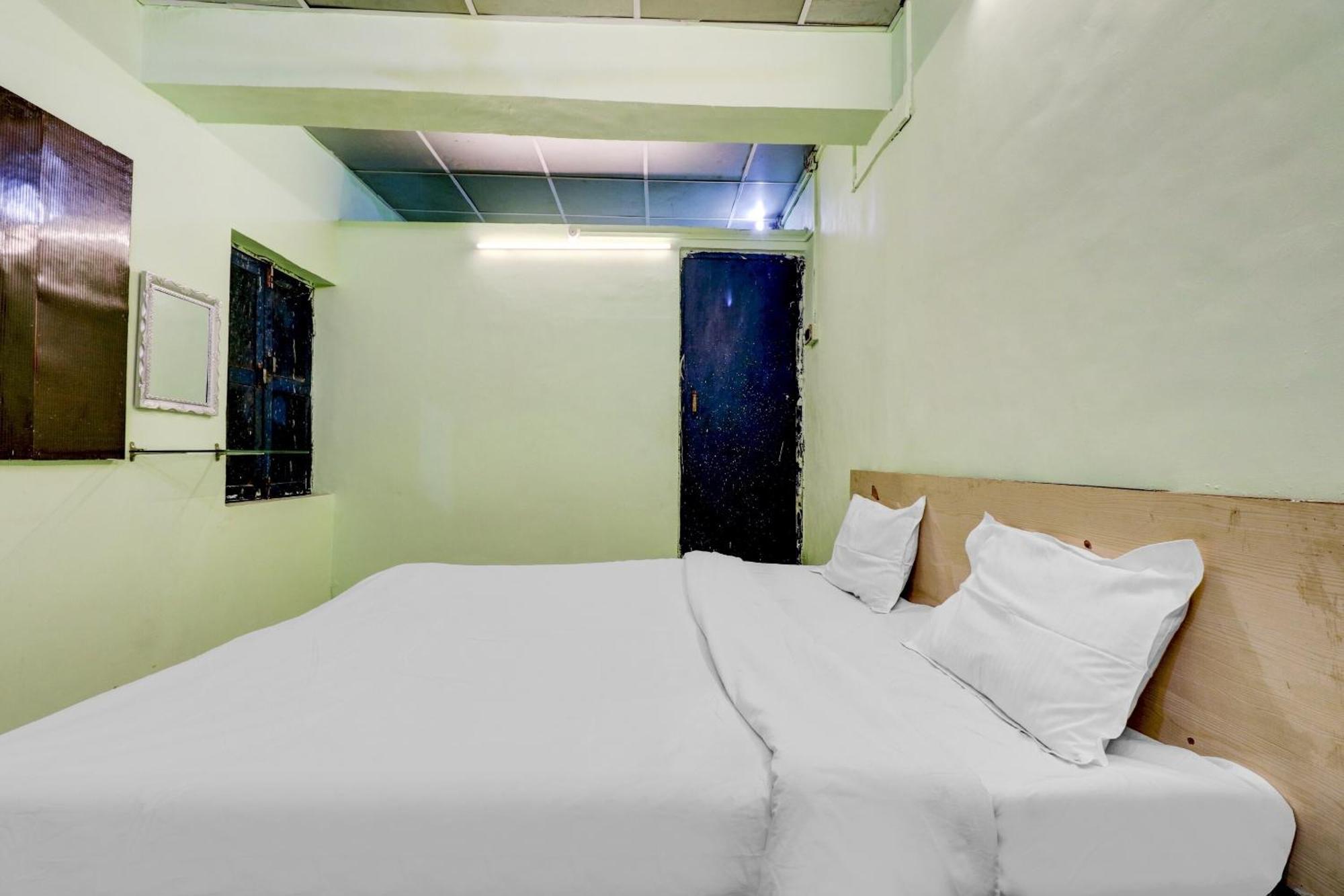 Hotel O Shree Radha Guest House Jhansi Bagian luar foto